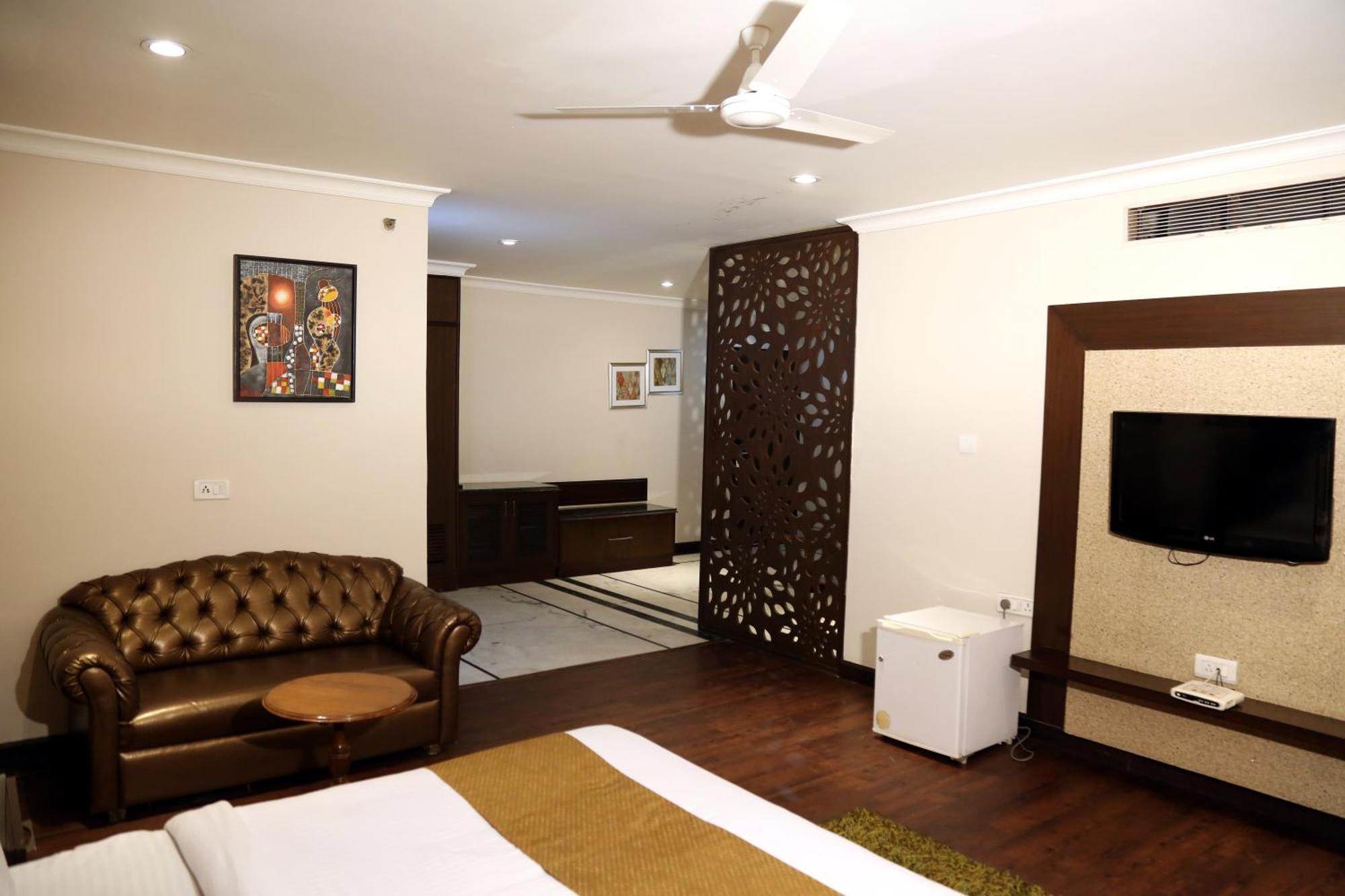 Hotel Imperial Executive Ludhiana Exterior photo