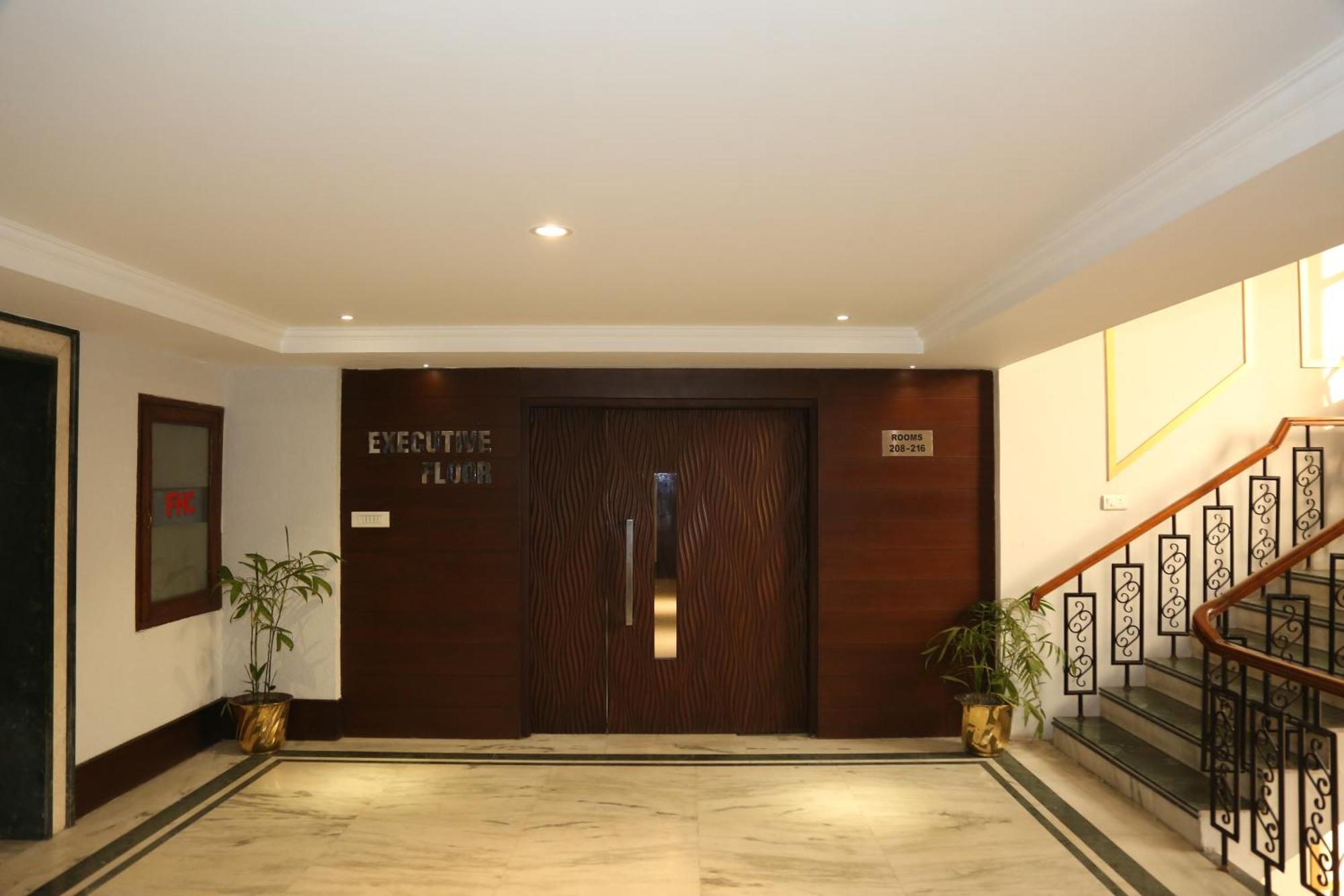 Hotel Imperial Executive Ludhiana Exterior photo